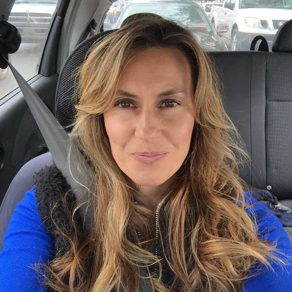 Meet your Posher, Elaine - Picture 1 of 1